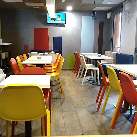 Ibis Budget Dieppe Centre Port Bagian luar foto