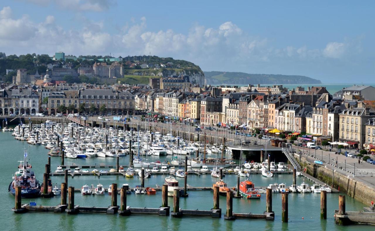 Ibis Budget Dieppe Centre Port Bagian luar foto