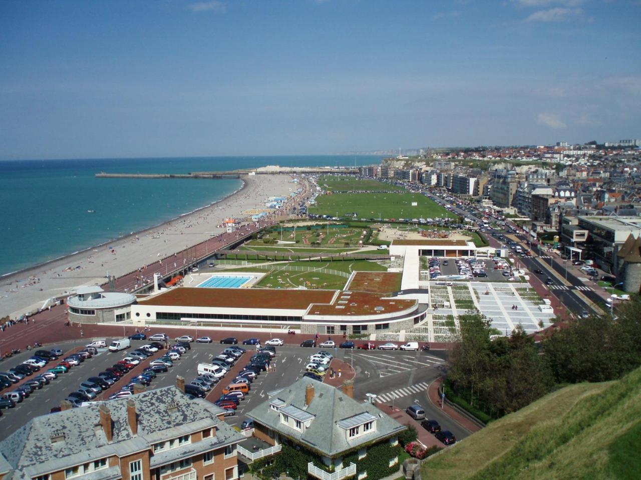 Ibis Budget Dieppe Centre Port Bagian luar foto