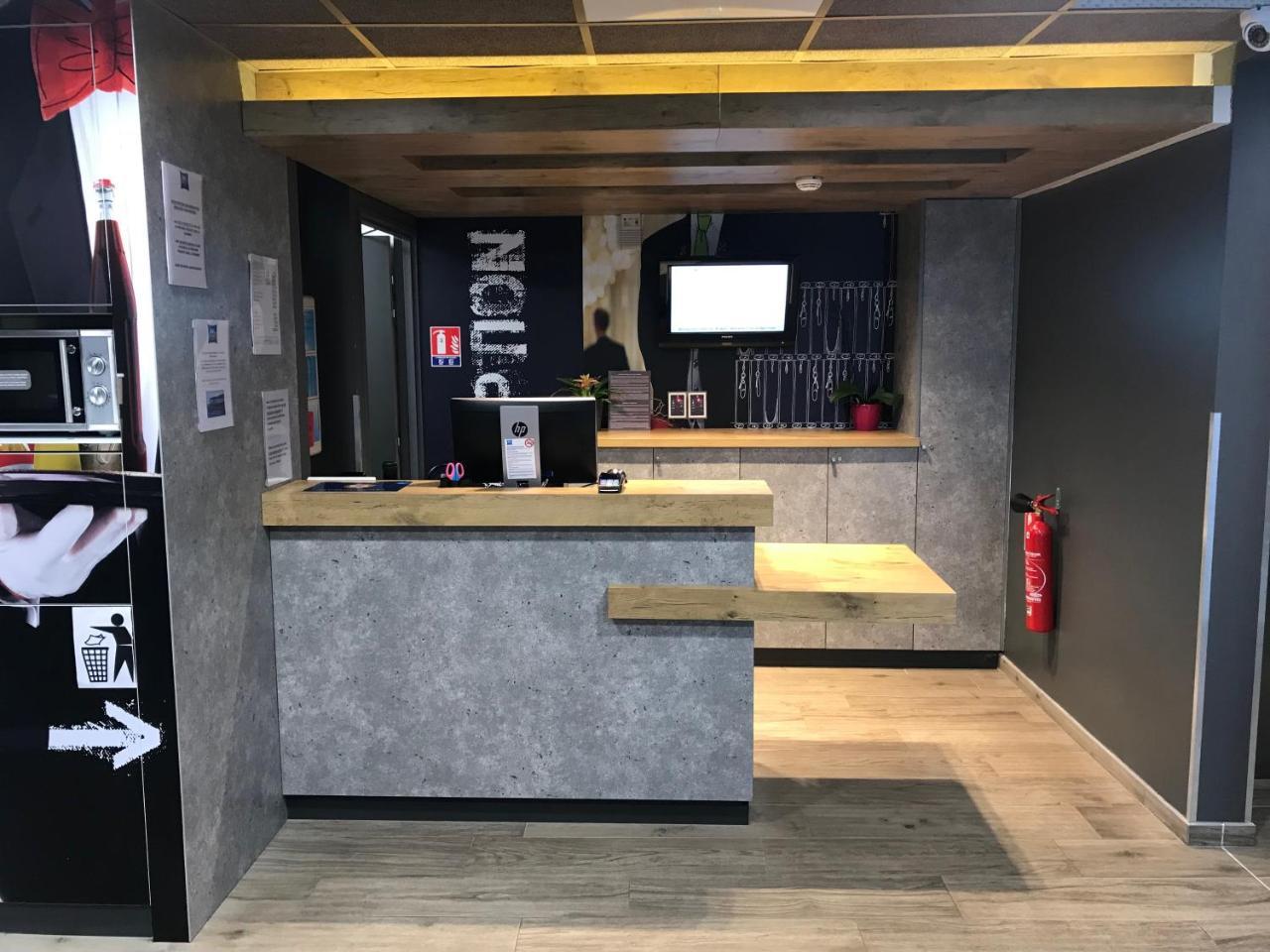 Ibis Budget Dieppe Centre Port Bagian luar foto